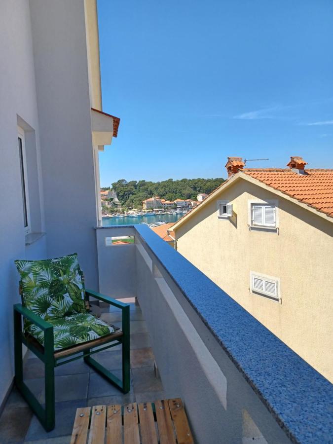 Apartments Ivic Rab Town Eksteriør bilde